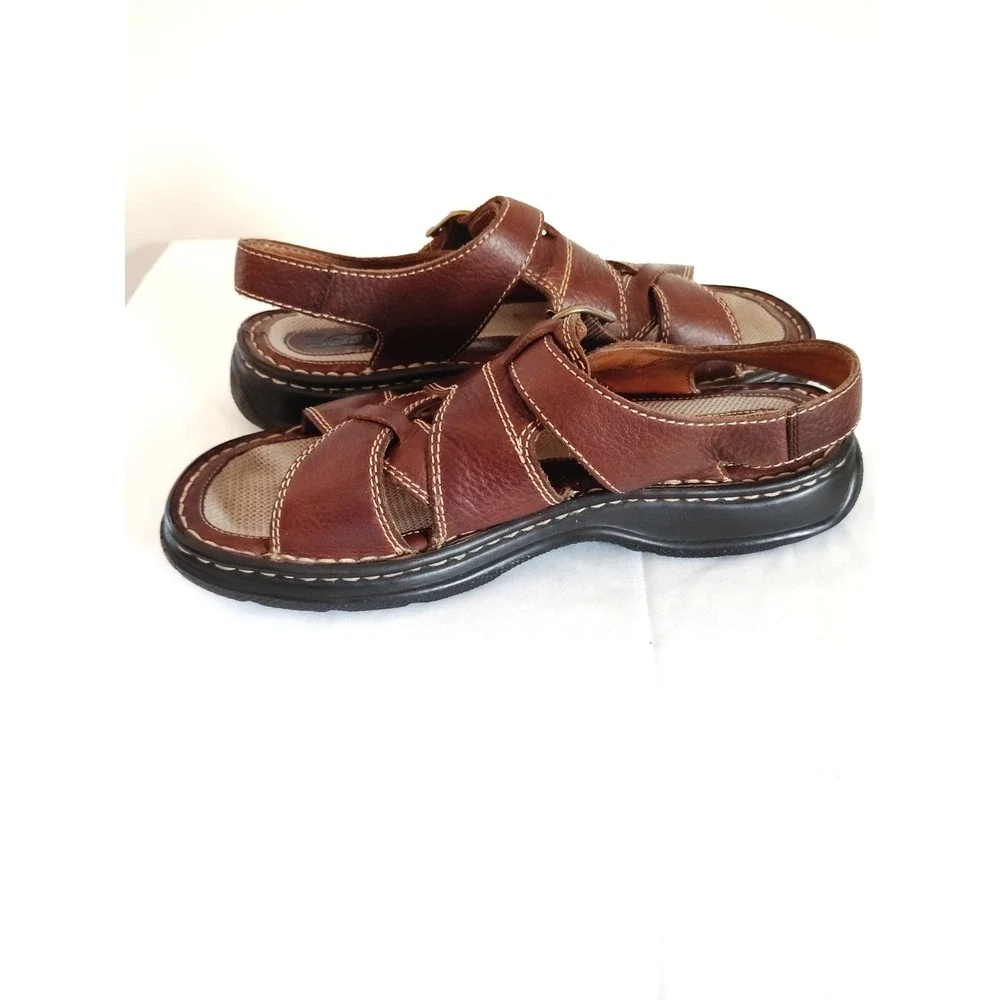 Born Brown Leather Fisherman Sandals Men 9 Comfort Footbed Beach Resort Preppy
